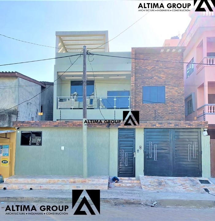 Villa résidentielle R+2 à Avotrou, bâtie sur une parcelle étroite, livrée clé en main.